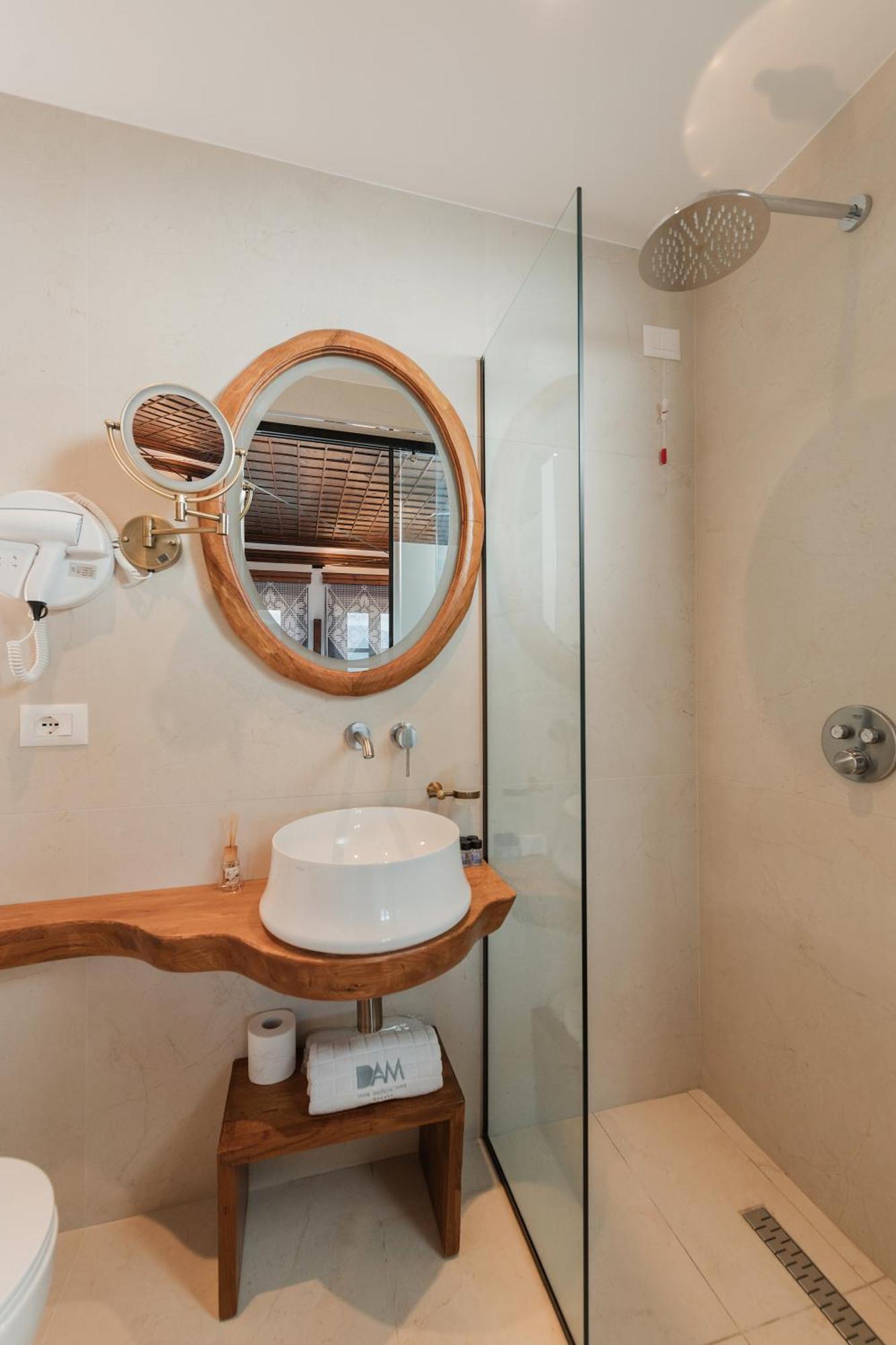 Dam Stone Boutique Hotel Gjirokastër المظهر الخارجي الصورة