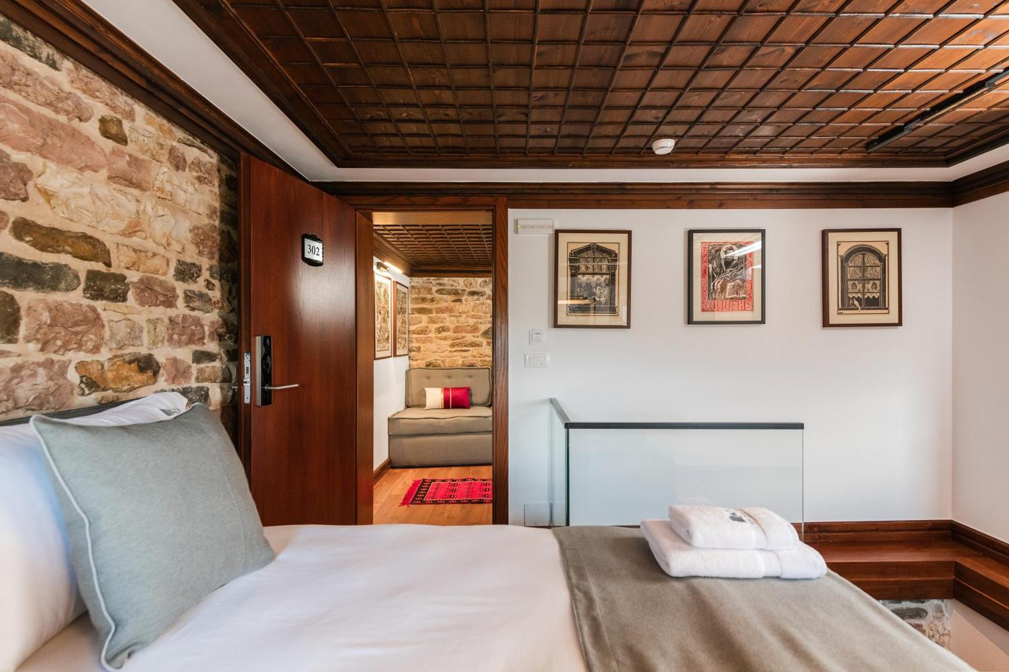 Dam Stone Boutique Hotel Gjirokastër المظهر الخارجي الصورة