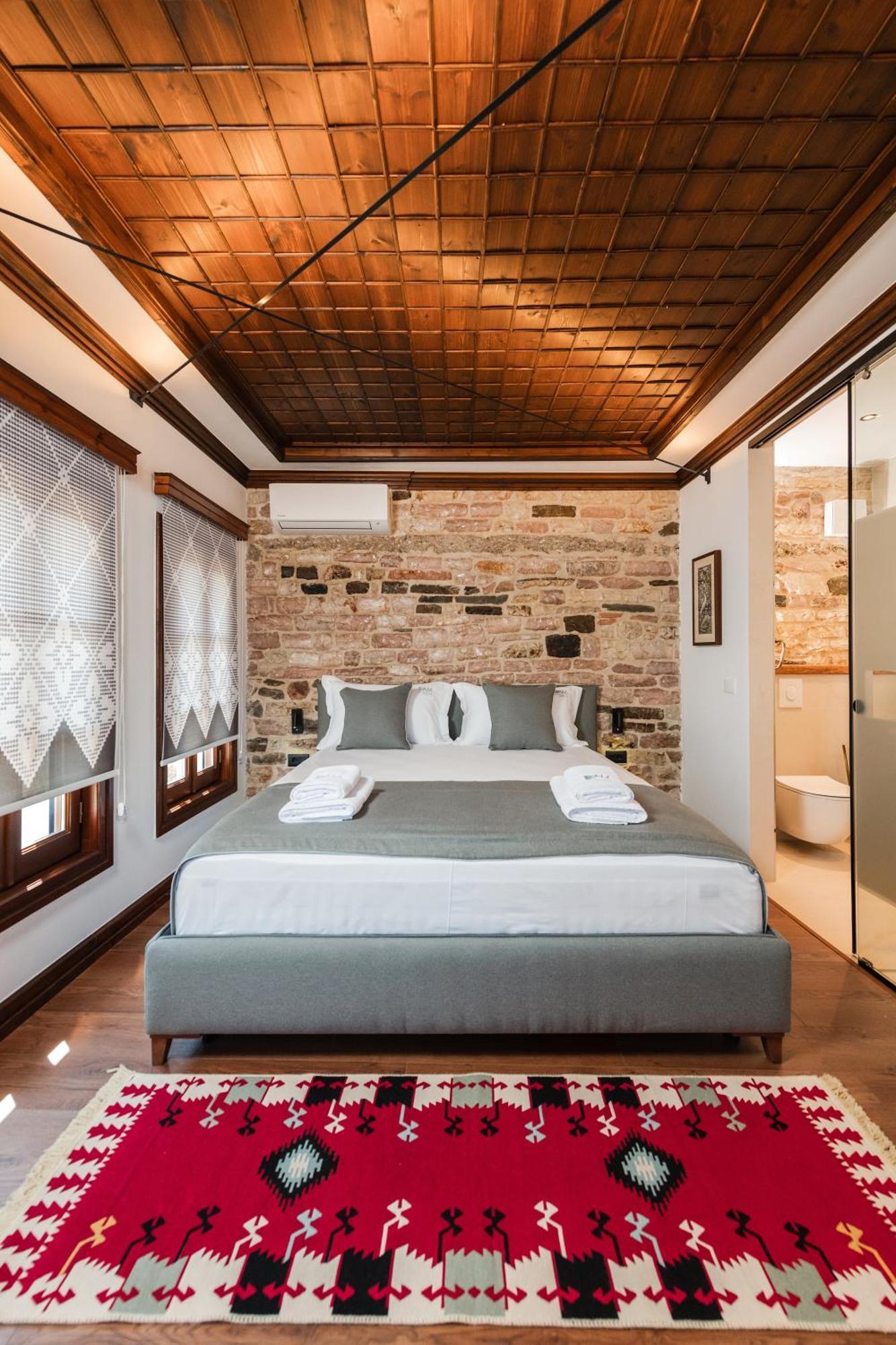 Dam Stone Boutique Hotel Gjirokastër المظهر الخارجي الصورة