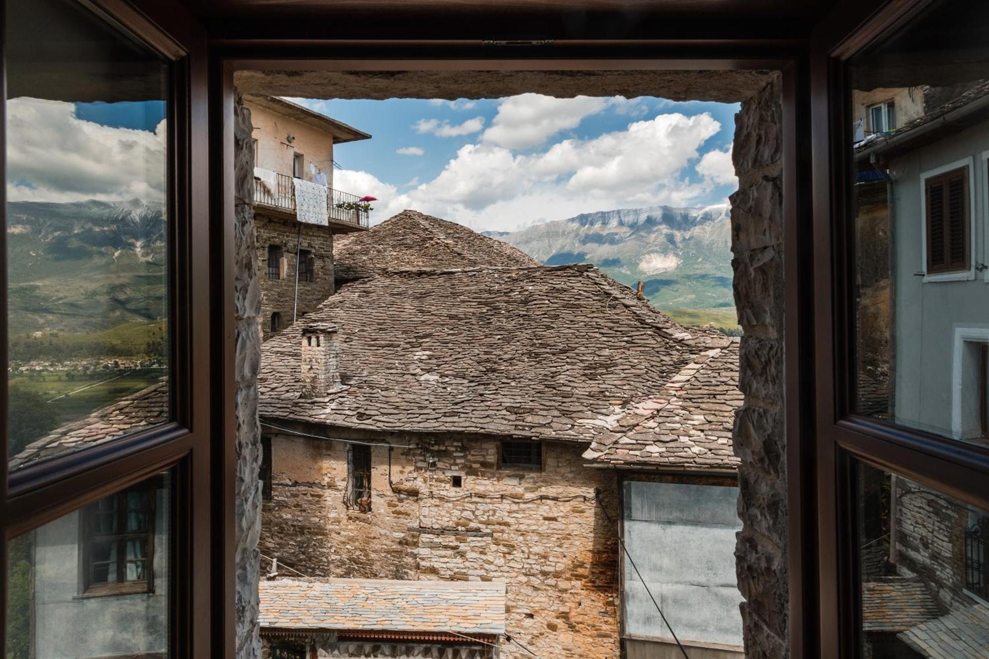 Dam Stone Boutique Hotel Gjirokastër المظهر الخارجي الصورة