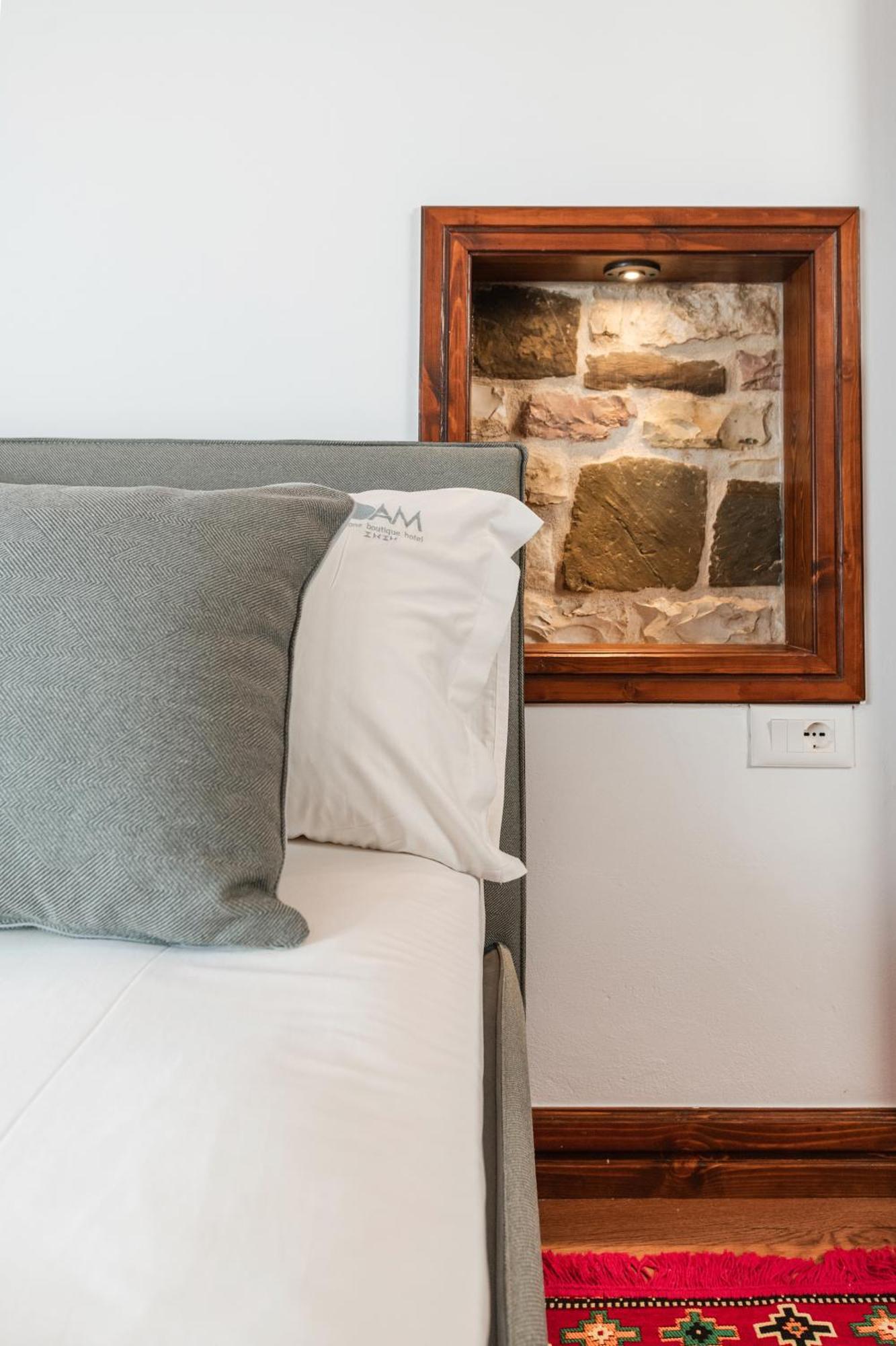 Dam Stone Boutique Hotel Gjirokastër المظهر الخارجي الصورة