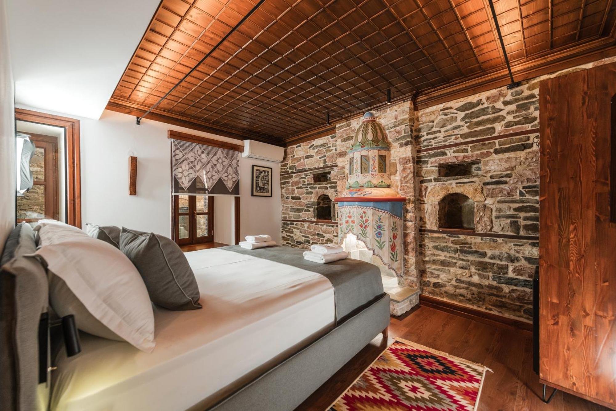 Dam Stone Boutique Hotel Gjirokastër المظهر الخارجي الصورة