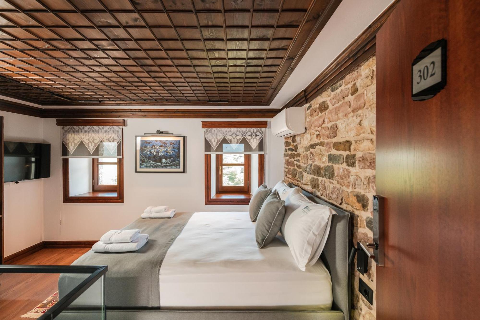 Dam Stone Boutique Hotel Gjirokastër المظهر الخارجي الصورة